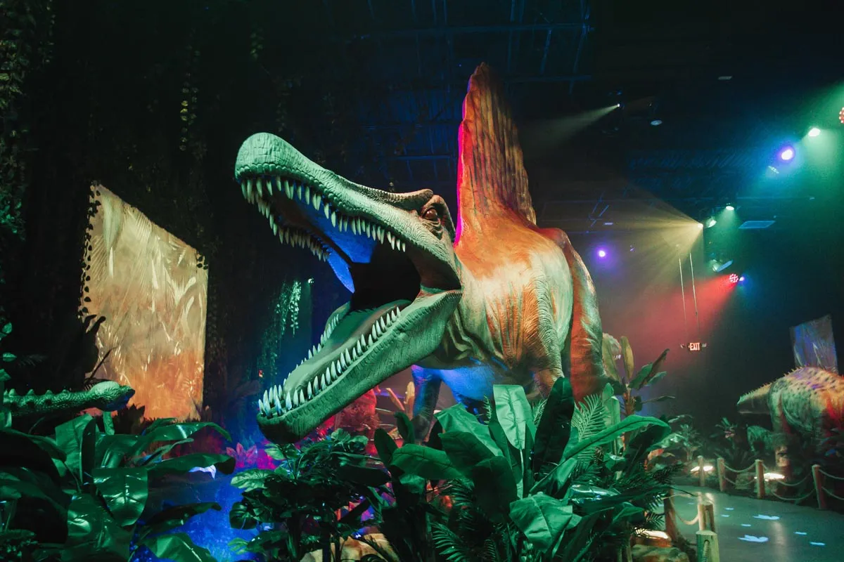 Dinos Alive débarque à Montréal: T-Rex, frissons et réalité virtuelle dès le  1er août!, image size:1200x800